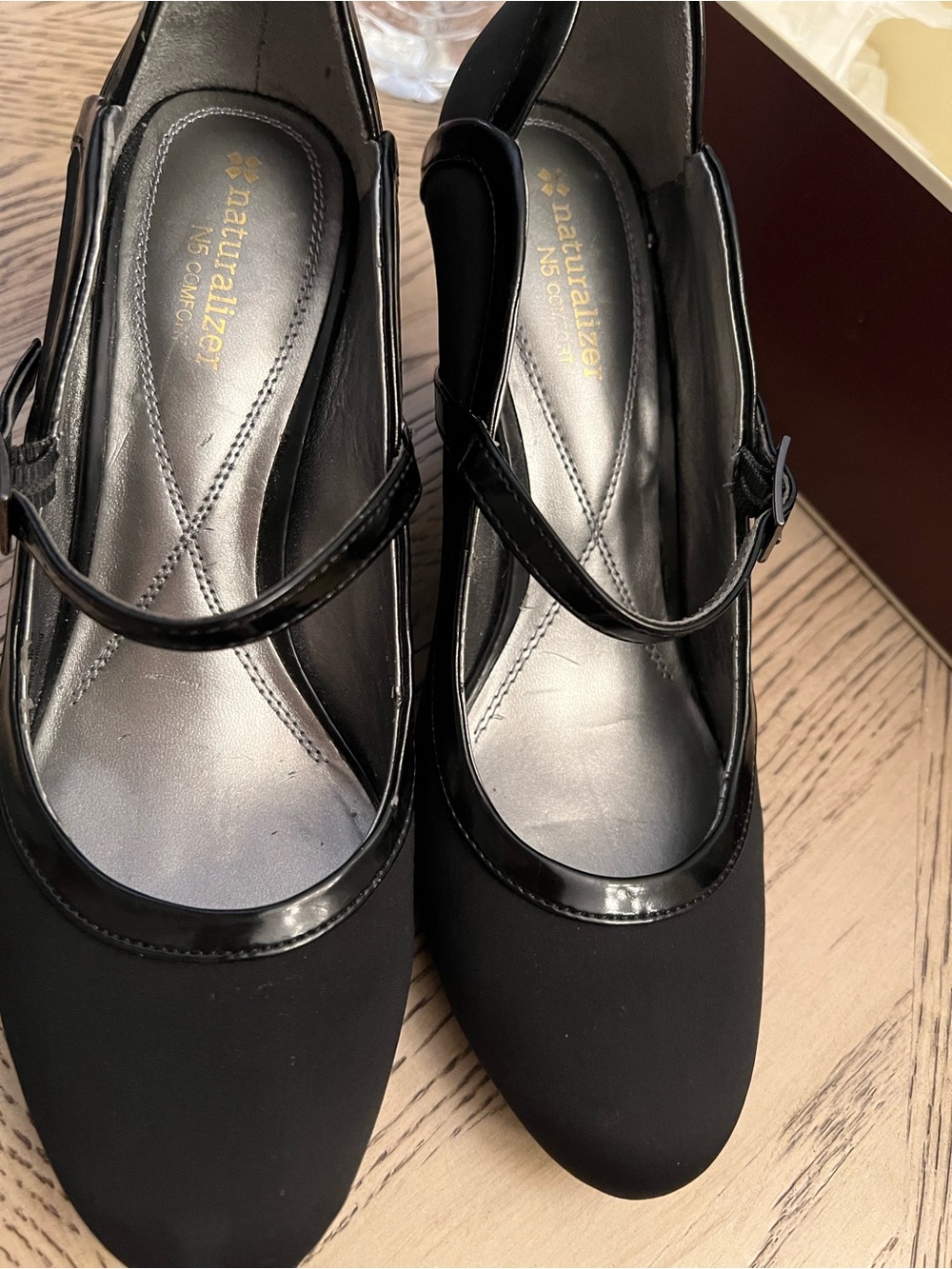 Naturalizer Black Mary Jane Heels with Patent Trim size 8